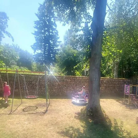 Pensjonat Zakątek *